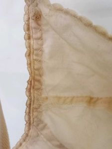 Back Open Bra.