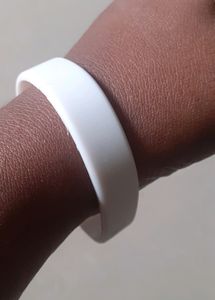 🆕️🆕️ White wrist band
