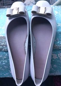 Designer Ballet Flats with Bow Accent