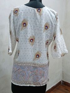A Beautiful Top For Women