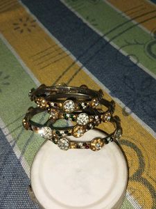 Set of 4 Embellished Bangles