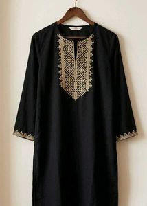 Black Embroidered Kurta