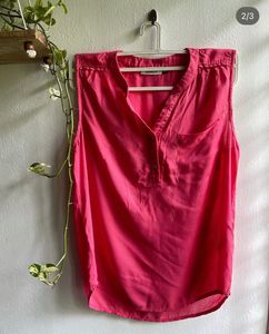 Punch sleeveless top