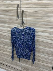 Boho Blue Print Lace-Up Top Globus