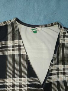 Stylish Plaid Wrap Top