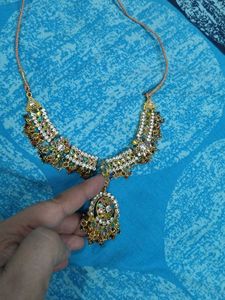 Elegant Necklace and Earrings Set