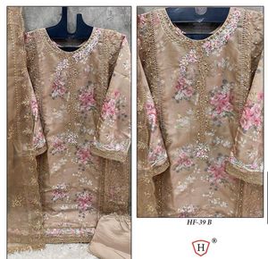 Pakistani Suits