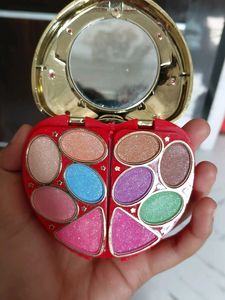 Vintage Heart Makeup Palette
