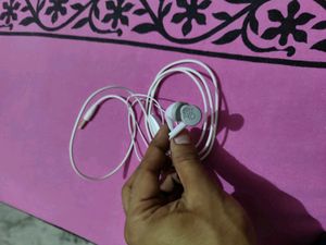 Ear phone