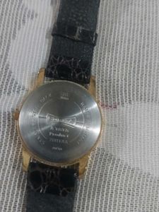 Vintage Elegant Sonata Classic Gold Tone Watch