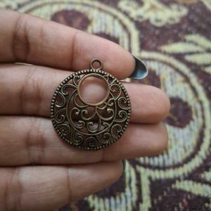 Ornate Round Pendant Charm