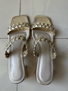 Rindas Gold Block Heels