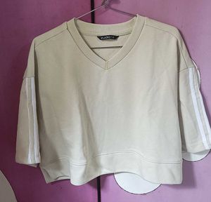 Cute Cropped V-Neck Sweatshirt