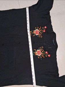 Ethnic Kurta Set with Pants of 4
