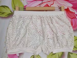 (1416)White Lace Shorts