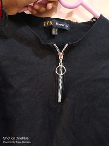 Black Top With Chain