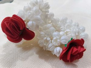 Elegant Floral Beautiful Bracelet - Perfect for We