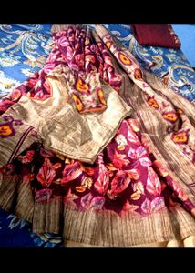 free shipping Vibrant Floral Print Saree with Blou