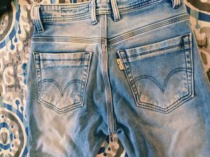 Light Wash Distressed Jeans