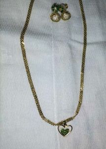 💚Gold Tone Heart Pendant Necklace &amp; Earrings Set