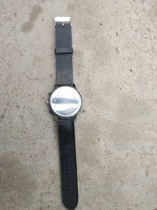 Sporty Yellow Dial Watch