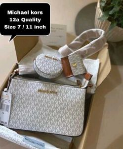 Micheal kors slingbags