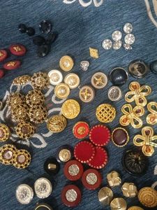 fancy button ( plastic)