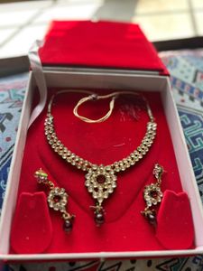 Stunning Kundan Necklace and Earrings Set