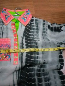 Lovely Tie-dye Embroidered Top/short kurti