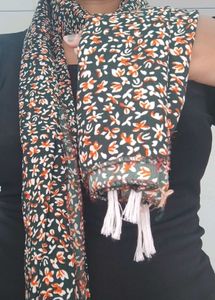 Floral Print Scarf 🧣🧣🧣