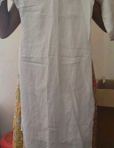 Embroidered White Cotton Kurta