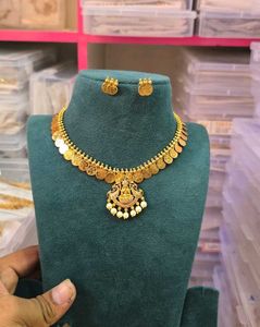 Exquisite Gold Coin Necklace with Earrings