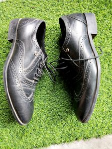 Blackberrys Leather Brogues – Classic Formal