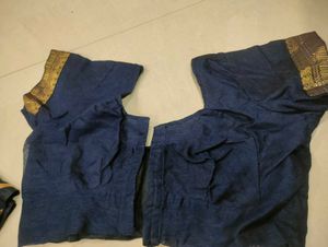Elegant Navy Saree with Gold Stripes