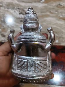 Shining Ganesha Idol