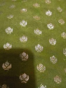 Beautiful Green silk Brocade Dress Materia/5.50 me