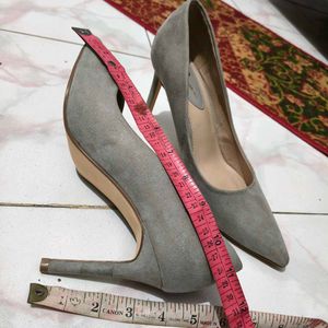Grey Suede Stilleto Pumps