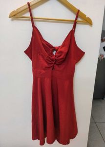 💣💣Price Reduced 💣💣Red Dress With Sexy Back