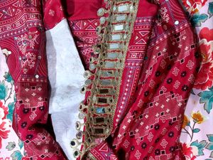 Vibrant Pink Bandhani Saree with Mirror Work
