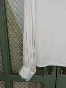 Chic White V-Neck Top