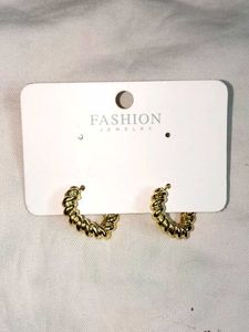 Twisted Hoop Earrings Gold Tone