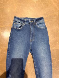 Women's Capri Jeans