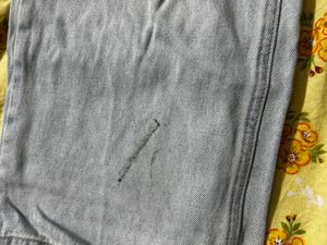 Light Wash Relaxed Fit Jeans