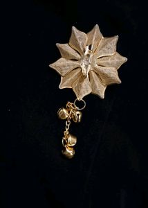 Women Saree Brooch