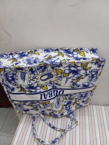 Stylish Dubai Print Tote Bag