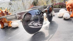 Stylish Sunglasses - Modern Design