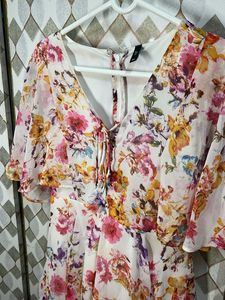 Floral Print V-Neck Dress