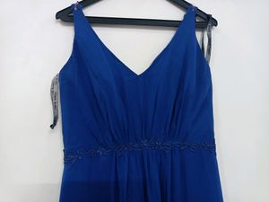 Elegant Blue V-Neck Maxi Dress