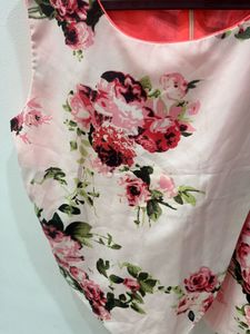 Stunning Floral Print crop top