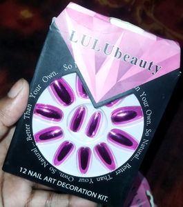 Beautiful 4  Colour Fake Nail &amp; Sticker Glue 💅